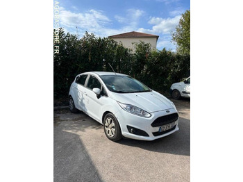 Лек автомобил FORD