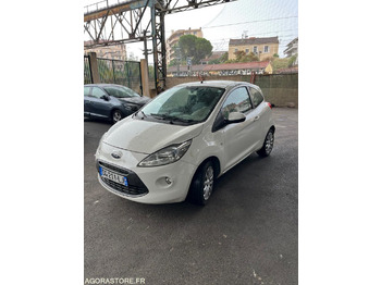Лек автомобил FORD