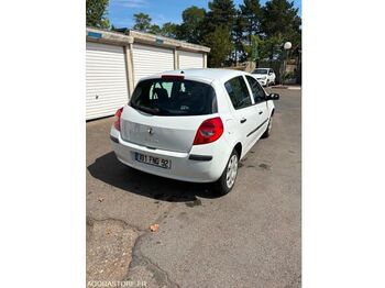 Хечбек Renault CLIO: снимка 5