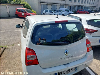 Лек автомобил