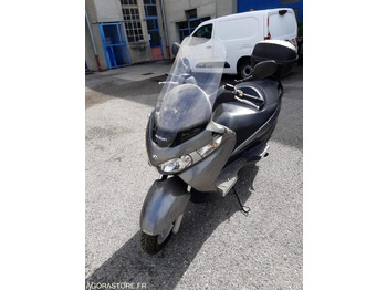 Мотоциклет SUZUKI