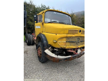 Камион MERCEDES-BENZ