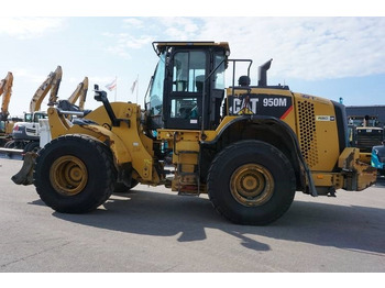Колесен товарач CATERPILLAR 950M
