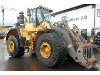 Колесен товарач VOLVO L220G