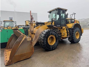 Колесен товарач CATERPILLAR 966M