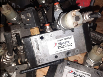 Спирачен клапан за Автобус Norgren v61B417A-3 . Masats 22329A00   Scania Volvo: снимка 1