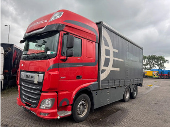 Камион с брезент DAF XF 480