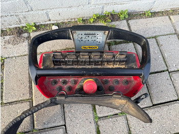 Лизинг на Scania G370 4X4 EURO 6 + 3-SIDE TIPPER + PALFINGER PK9002 + REMOTE Scania G370 4X4 EURO 6 + 3-SIDE TIPPER + PALFINGER PK9002 + REMOTE: снимка 5