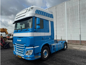 Влекач DAF XF 440