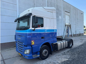 Влекач DAF XF 440