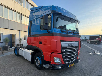 Влекач DAF XF 440