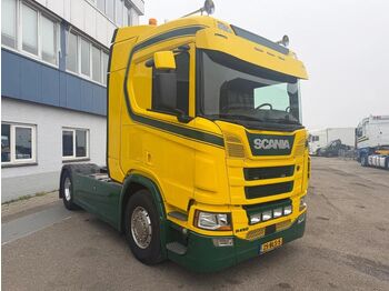 Влекач SCANIA R 450