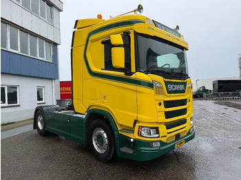 Влекач SCANIA R 450