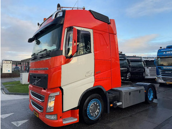Влекач VOLVO FH 420