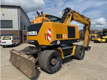 Колесен багер HYDREMA