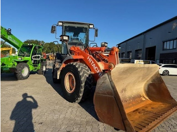 Колесен товарач Hitachi ZW 180: снимка 3