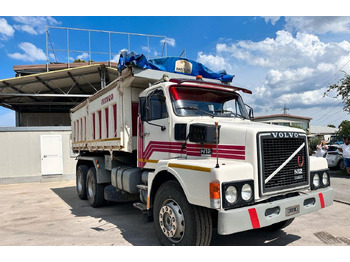 Самосвал камион VOLVO