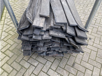 Строителна техника Rubber rubberschuif modderschuif rubber afval rubbers strips rubbers sllijtstrip: снимка 3 Строителна техника Rubber rubberschuif modderschuif rubber afval rubbers strips rubbers sllijtstrip: снимка 3