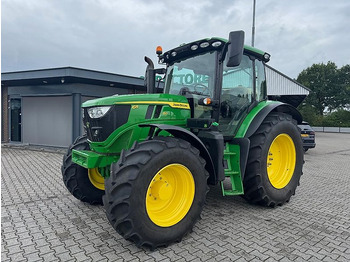 Трактор JOHN DEERE