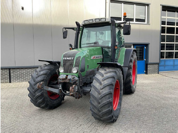 Трактор 2000 FENDT VARIO 712 ALL-WHEEL DRIVE FARM TRACTOR: снимка 2 Трактор 2000 FENDT VARIO 712 ALL-WHEEL DRIVE FARM TRACTOR: снимка 2