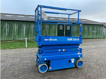 Работна площадка SKYJACK