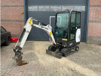 Мини багер BOBCAT E17