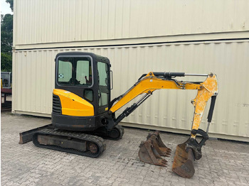 Мини багер BOBCAT E26