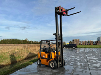 Мотокар CLARK