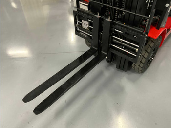 Мотокар EP - EFL 252 X - FORK POSITIONER, SIDESHIFT, TRIPLEX, FORKLIFT 2025: снимка 3 Мотокар EP - EFL 252 X - FORK POSITIONER, SIDESHIFT, TRIPLEX, FORKLIFT 2025: снимка 3