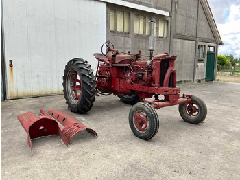 Трактор Farmall 400 “Benzine”: снимка 2