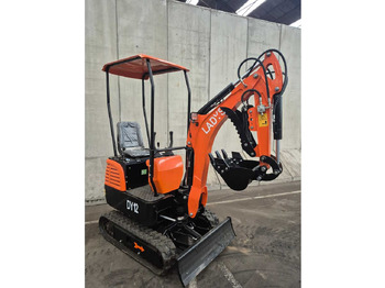 Мини багер LADYS