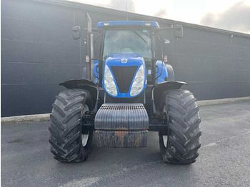 Трактор New Holland T7050: снимка 2