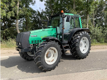 Трактор VALTRA 8000