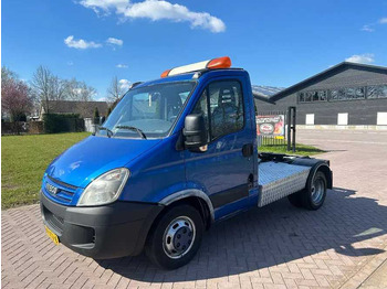 Лекотоварен автомобил IVECO Daily