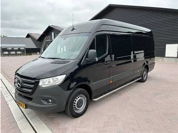 Лекотоварен автомобил MERCEDES-BENZ Sprinter 319