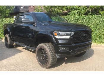 Лекотоварен автомобил