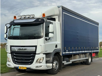 Камион с брезент DAF CF