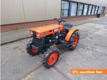 Малък трактор Kubota B6000: снимка 1