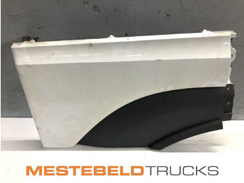 Кабина и интериор MERCEDES-BENZ