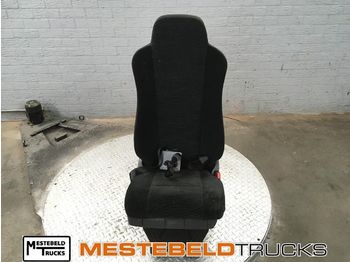 Кабина и интериор MERCEDES-BENZ