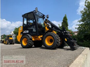 Компактен товарач JCB