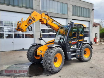 Телескопичен товарач JCB