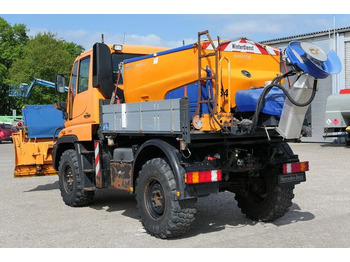 Камион Unimog U 300 4x4, Schmidt, Streuer, Schild, Klima,27tkm: снимка 4