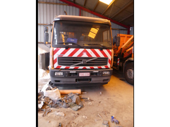 Камион цистерна Camion hydrocureur Volvo: снимка 3