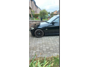 Лек автомобил BMW