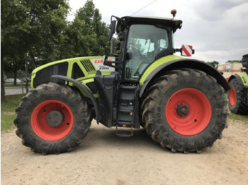 Трактор CLAAS Axion 920