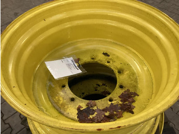 Гума за Селскостопанска техника John Deere 16x30: снимка 2