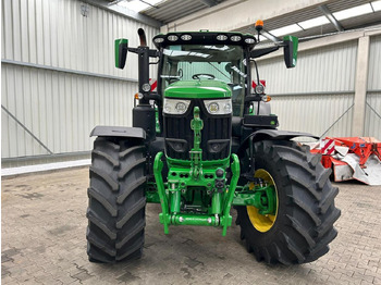 Трактор John Deere 6R 215: снимка 2