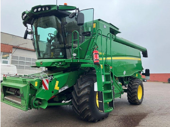 Зърнокомбайн JOHN DEERE T560