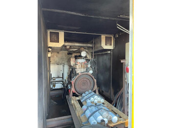 Електрогенератор Cummins KTTA 19 C Dieselmotor in container 585 PK: снимка 3